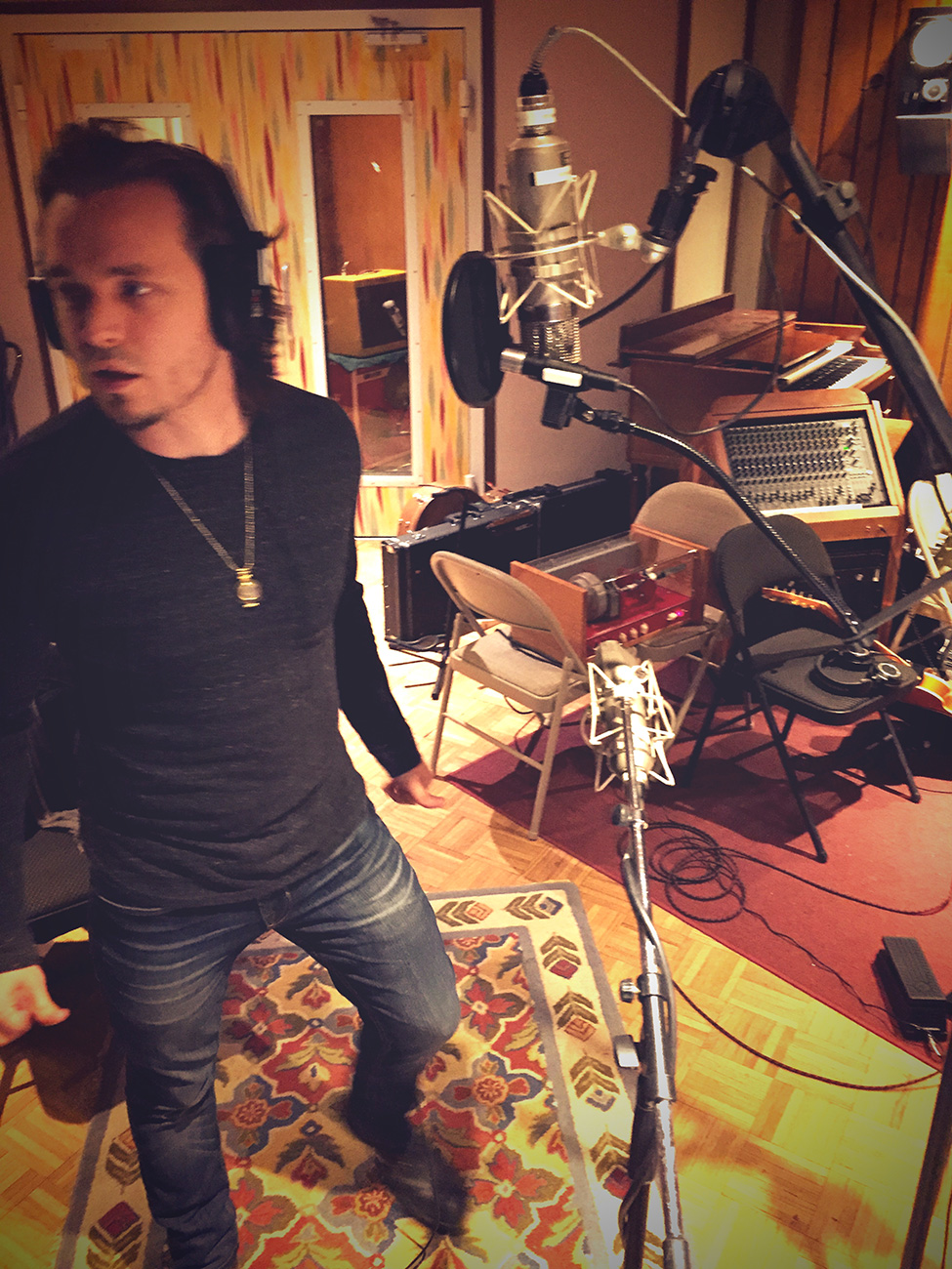 jonathan-studio-2-fx-web.jpg